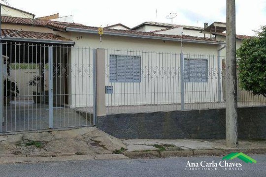 VENDE-SE CASA NO BAIRRO FÁTIMA III