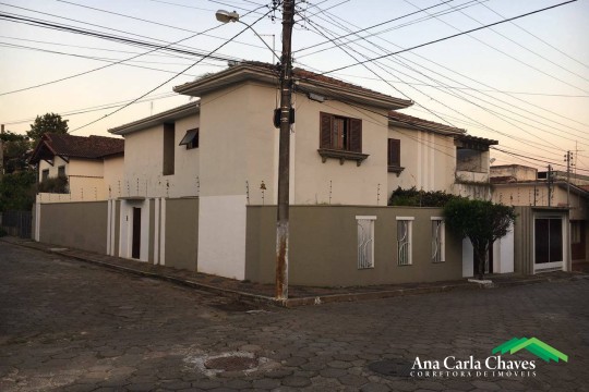 VENDE-SE CASA NO BAIRRO SANTA FILOMENA