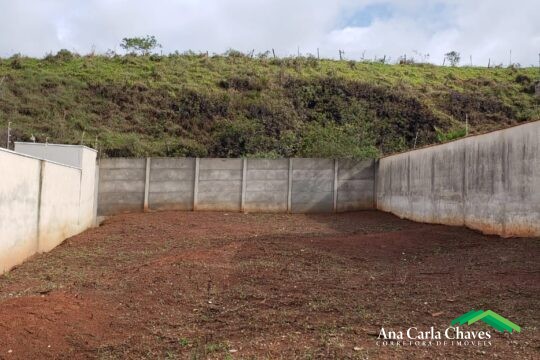 VENDE-SE EXCELENTE TERRENO NO BAIRRO POUSADA DOS CAMPOS III