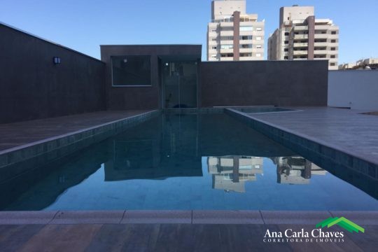 VENDE-SE BELÍSSIMO APARTAMENTO MIRANTE