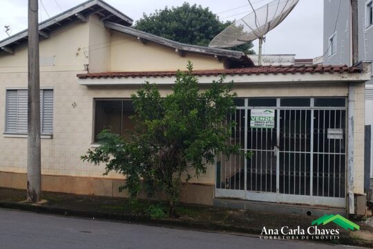 VENDE-SE CASA NO BAIRRO PRIMAVERA ÓTIMA LOCALIZAÇÃO